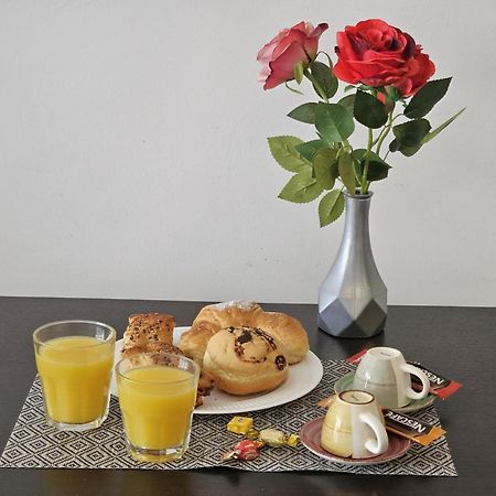 Studio Apartment Romana สปลิท ภายนอก รูปภาพ