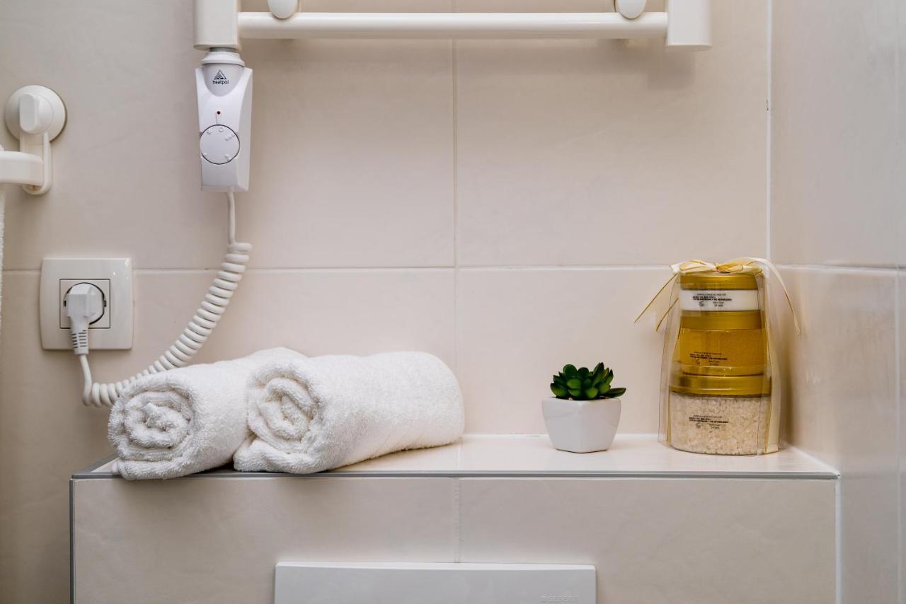 Studio Apartment Romana สปลิท ภายนอก รูปภาพ